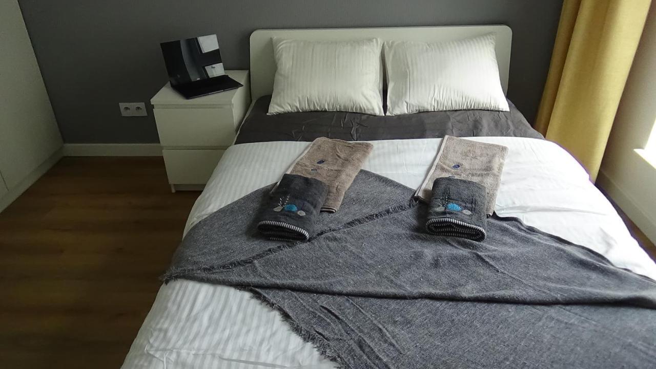 Esperion 7 Days Apartment วอร์ซอ ภายนอก รูปภาพ