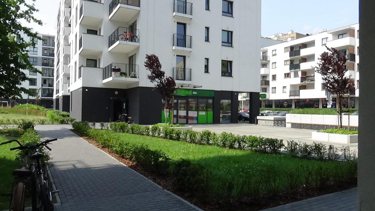 Esperion 7 Days Apartment วอร์ซอ ภายนอก รูปภาพ