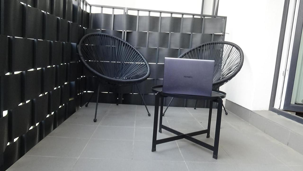 Esperion 7 Days Apartment วอร์ซอ ภายนอก รูปภาพ