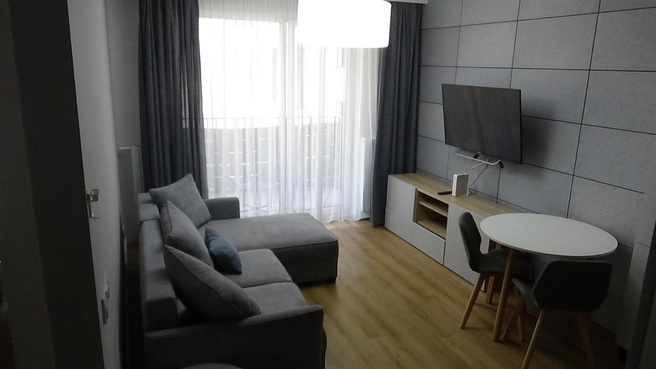 Esperion 7 Days Apartment วอร์ซอ ภายนอก รูปภาพ