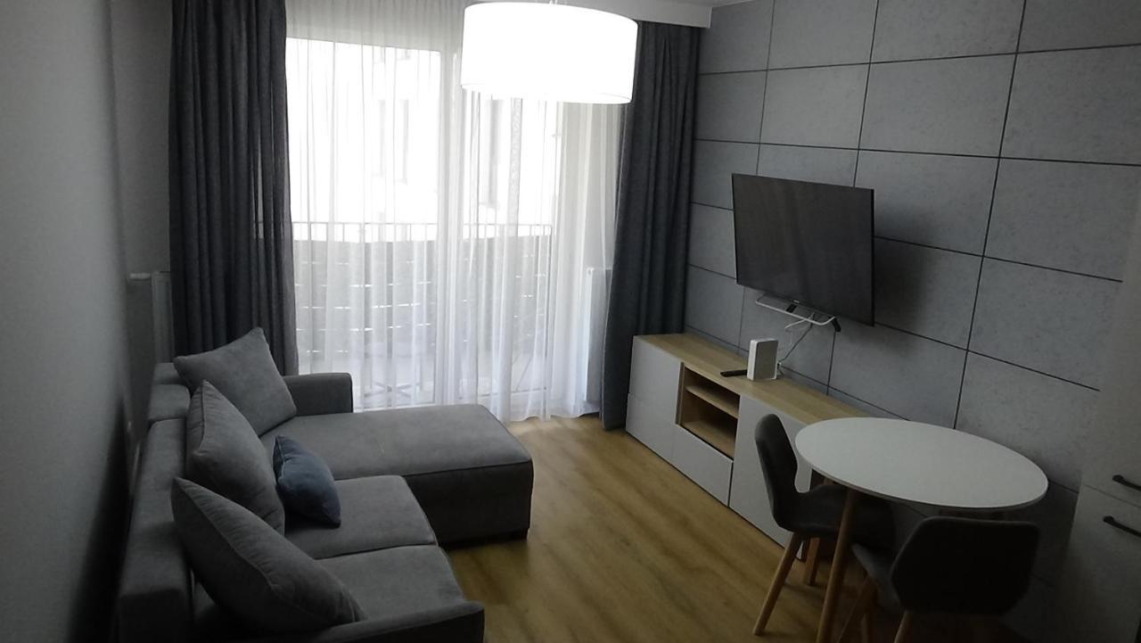 Esperion 7 Days Apartment วอร์ซอ ภายนอก รูปภาพ
