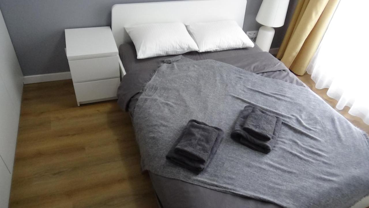 Esperion 7 Days Apartment วอร์ซอ ภายนอก รูปภาพ