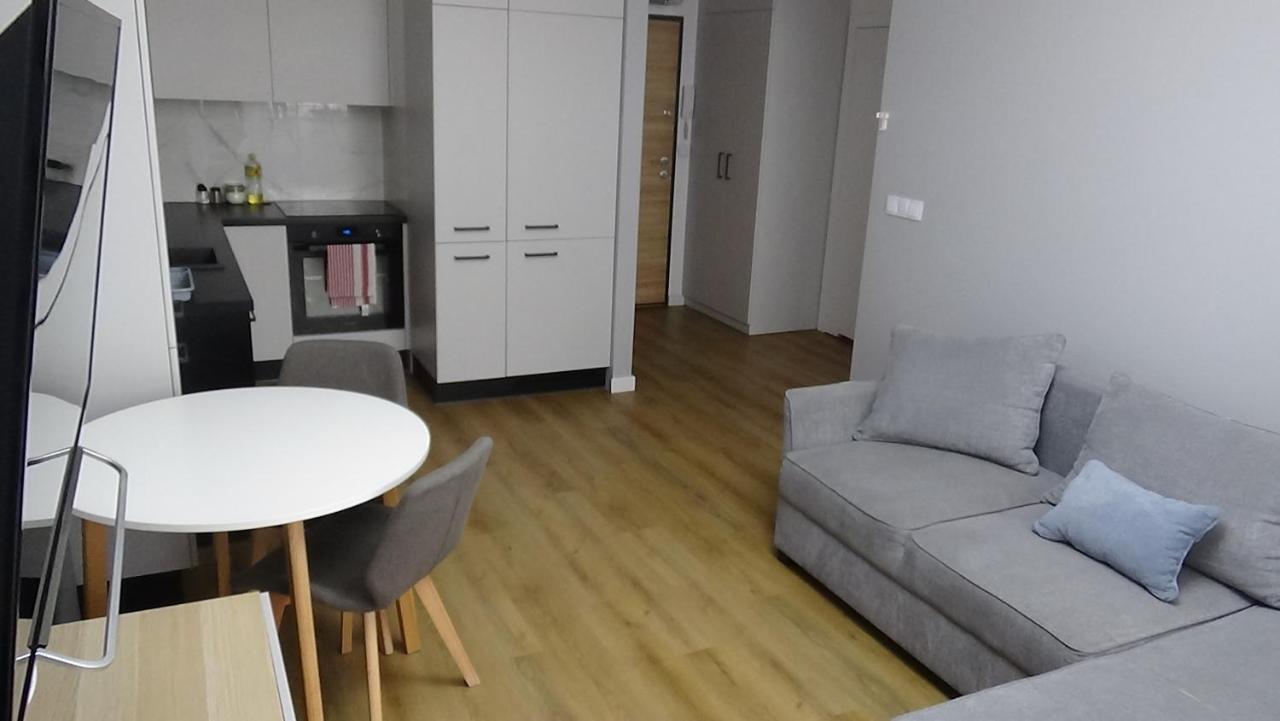 Esperion 7 Days Apartment วอร์ซอ ภายนอก รูปภาพ