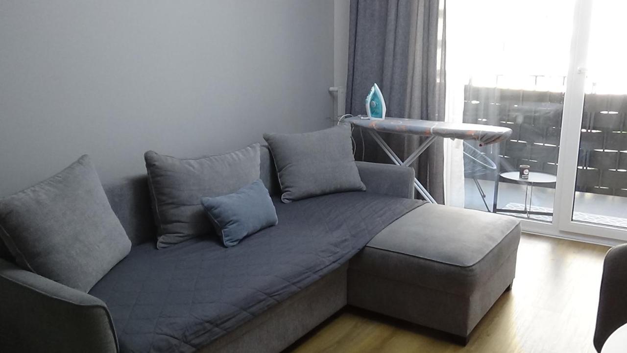 Esperion 7 Days Apartment วอร์ซอ ภายนอก รูปภาพ