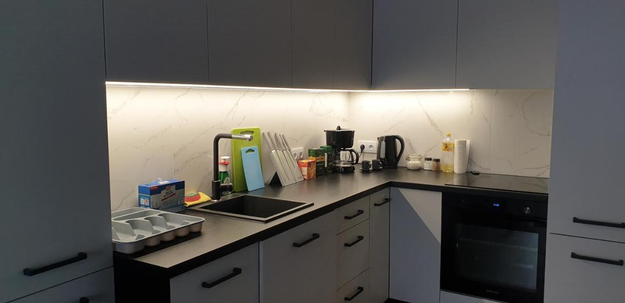 Esperion 7 Days Apartment วอร์ซอ ภายนอก รูปภาพ